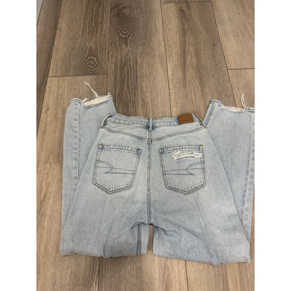 American Eagle High Rise 90's BF jeans - Picture 10 of 10